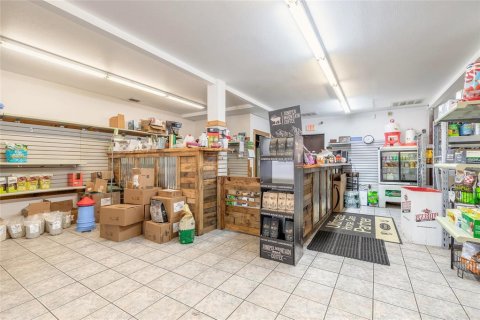 Immobilier commercial à vendre à Cocoa, Floride: 55.74 m2 № 1856557 - photo 9