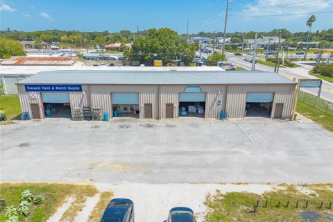 Immobilier commercial à vendre à Cocoa, Floride: 55.74 m2 № 1856557 - photo 1