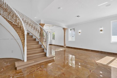 Casa en venta en Miramar, Florida, 5 dormitorios, 295.8 m2 № 2073006 - foto 5