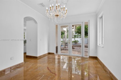 Casa en venta en Miramar, Florida, 5 dormitorios, 295.8 m2 № 2073006 - foto 10
