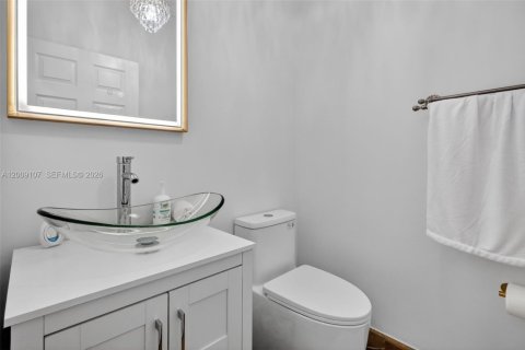 Casa en venta en Miramar, Florida, 5 dormitorios, 295.8 m2 № 2073006 - foto 25