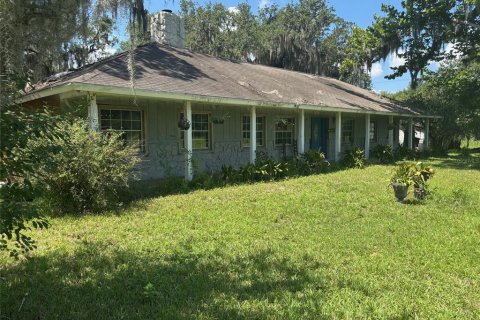 House in East Palatka, Florida 3 bedrooms, 187.29 sq.m. № 1798293 - photo 1