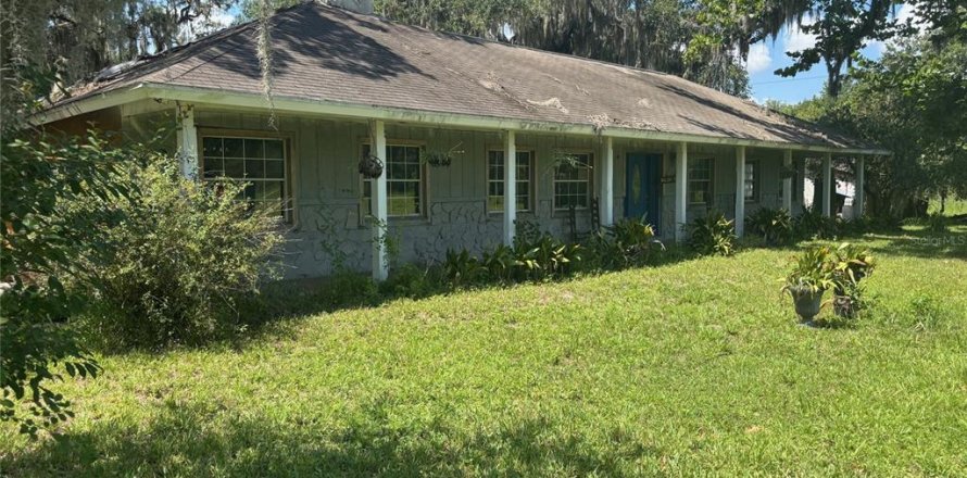 House in East Palatka, Florida 3 bedrooms, 187.29 sq.m. № 1798293
