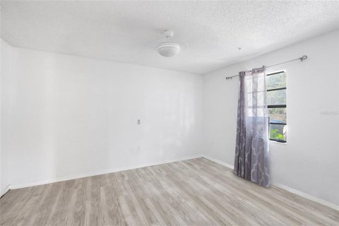 Commercial property in Dunedin, Florida 217.02 sq.m. № 1873540 - photo 13
