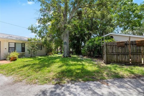 Commercial property in Dunedin, Florida 217.02 sq.m. № 1873540 - photo 27