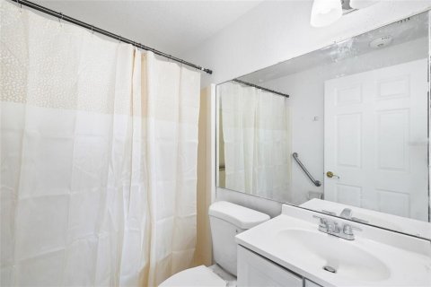 Commercial property in Dunedin, Florida 217.02 sq.m. № 1873540 - photo 21