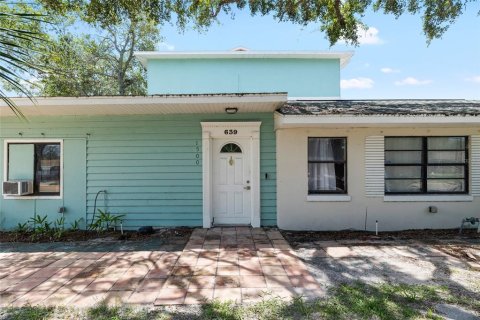 Commercial property in Dunedin, Florida 217.02 sq.m. № 1873540 - photo 4