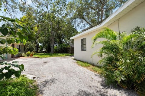 Commercial property in Dunedin, Florida 217.02 sq.m. № 1873540 - photo 29