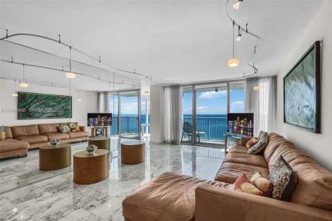 Condominio en venta en Miami Beach, Florida, 2 dormitorios, 152.82 m2 № 2030344 - foto 7