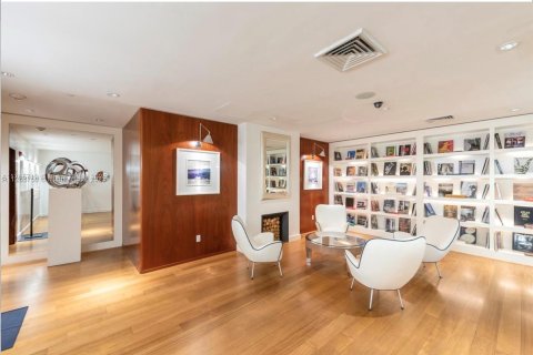 Condominio en venta en Miami, Florida, 2 dormitorios, 163.14 m2 № 1692764 - foto 23