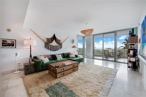 Condominio en venta en Miami, Florida, 2 dormitorios, 163.14 m2 № 1692764 - foto 2