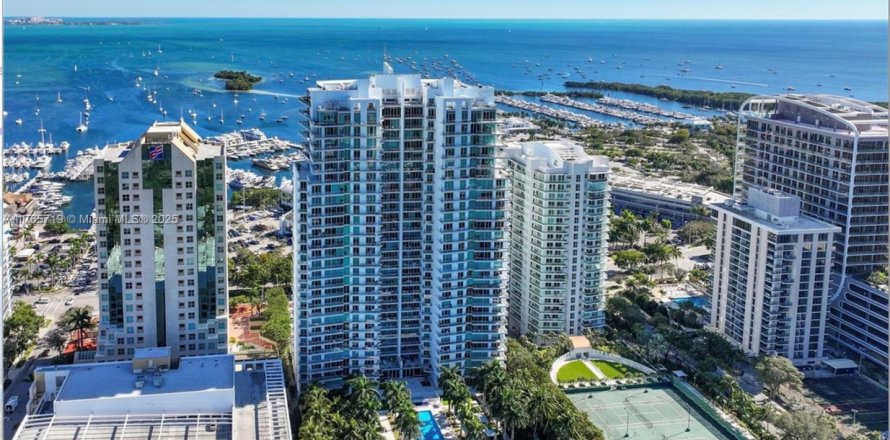 Condominio en Miami, Florida, 2 dormitorios № 1692764