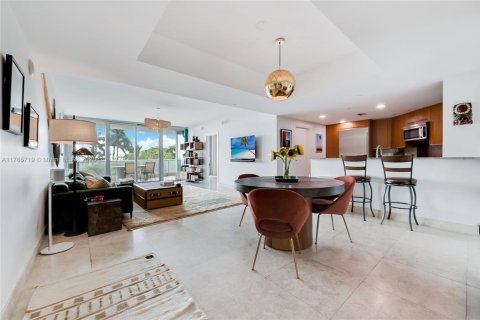 Condominio en venta en Miami, Florida, 2 dormitorios, 163.14 m2 № 1692764 - foto 3