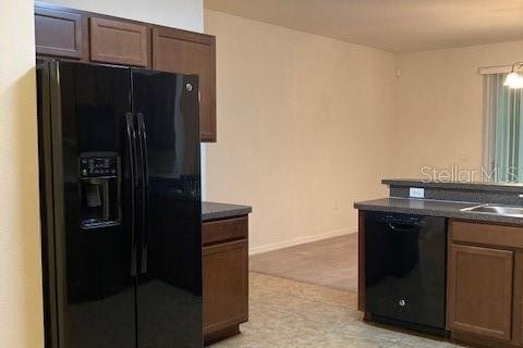 Снять в аренду виллу или дом в Деланд, Флорида 1 комната, 143.16м2, № 1916511 - фото 7