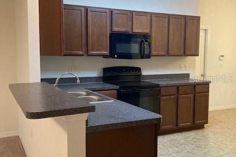 Снять в аренду виллу или дом в Деланд, Флорида 1 комната, 143.16м2, № 1916511 - фото 6