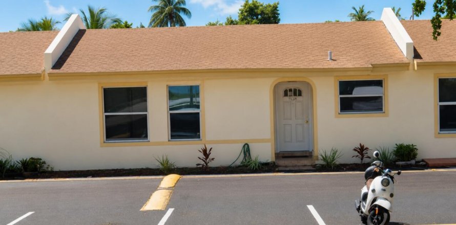 Apartment in Miramar, Florida 3 bedrooms, 114.73 sq.m. № 2260395