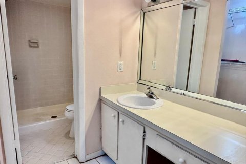 Купить кондоминиум в Коконат Крик, Флорида 4 комнаты, 99.41м2, № 2146989 - фото 13