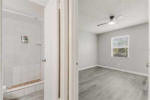 Villa ou maison à louer à Kissimmee, Floride: 2 chambres, 80.27 m2 № 2299884 - photo 12