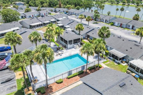 Villa ou maison à louer à Kissimmee, Floride: 2 chambres, 80.27 m2 № 2299884 - photo 27