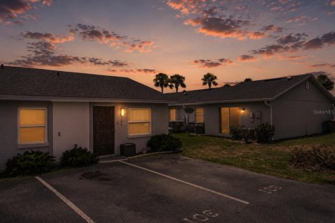 Villa ou maison à Kissimmee, Floride 2 chambres, 80.27 m2 № 2299884