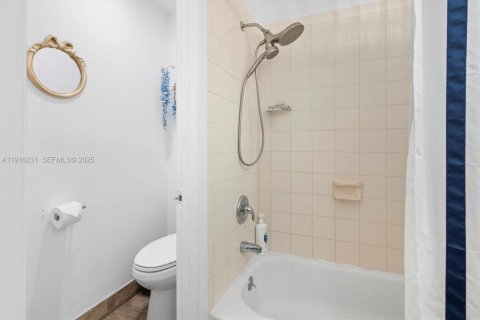 Купить таунхаус в Хомстед, Флорида 2 спальни, 90.12м2, № 2034946 - фото 28