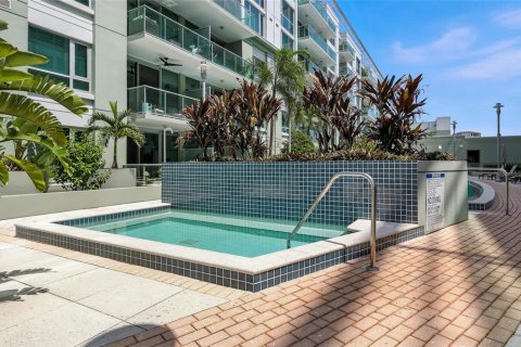 Condo in Tampa, Florida, 2 bedrooms № 2121284 - photo 30
