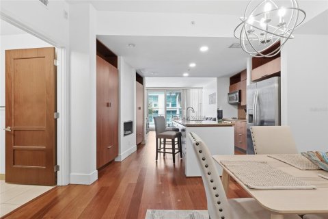 Condo in Tampa, Florida, 2 bedrooms № 2121284 - photo 3