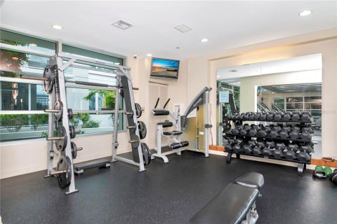 Condo in Tampa, Florida, 2 bedrooms № 2121284 - photo 25