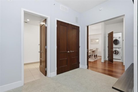 Condo in Tampa, Florida, 2 bedrooms № 2121284 - photo 16
