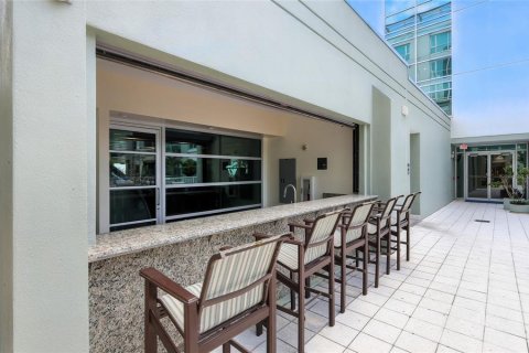 Condo in Tampa, Florida, 2 bedrooms № 2121284 - photo 28