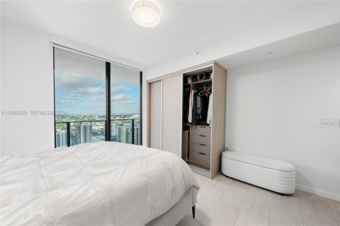 Condo in Miami, Florida, 1 bedroom  № 2001692 - photo 7