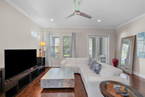 Townhouse in Tampa, Florida 3 bedrooms, 191.84 sq.m. № 1901342 - photo 22
