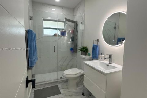 Villa ou maison à vendre à Hollywood, Floride: 3 chambres, 102.19 m2 № 1957722 - photo 27