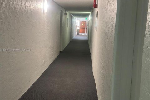 Copropriété à vendre à Margate, Floride: 1 chambre, 63.17 m2 № 1956064 - photo 16