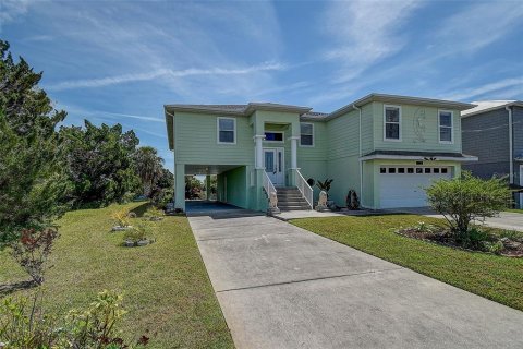 Villa ou maison à louer à Hernando Beach, Floride: 3 chambres, 178.93 m2 № 2388123 - photo 2