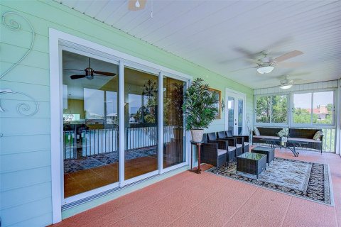 Villa ou maison à louer à Hernando Beach, Floride: 3 chambres, 178.93 m2 № 2388123 - photo 27