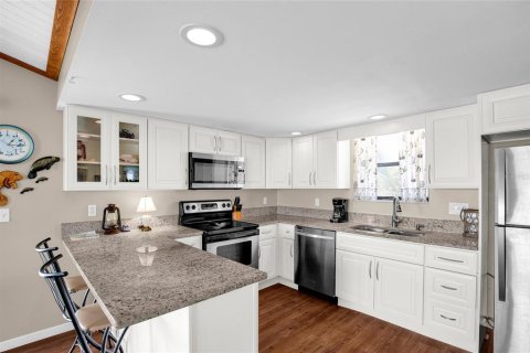 Villa ou maison à vendre à Homosassa, Floride: 2 chambres, 97.36 m2 № 2347929 - photo 23