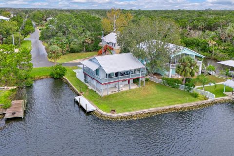 Villa ou maison à Homosassa, Floride 2 chambres, 97.36 m2 № 2347929