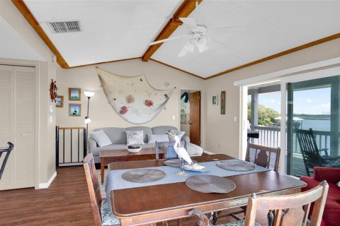 Villa ou maison à vendre à Homosassa, Floride: 2 chambres, 97.36 m2 № 2347929 - photo 22