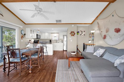 Villa ou maison à vendre à Homosassa, Floride: 2 chambres, 97.36 m2 № 2347929 - photo 17