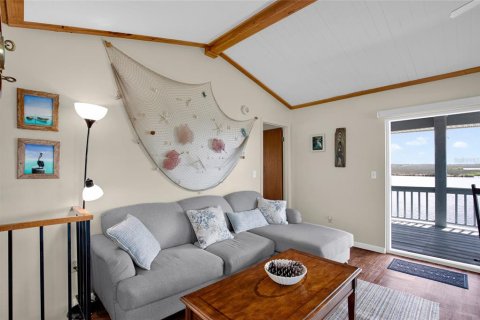 Villa ou maison à vendre à Homosassa, Floride: 2 chambres, 97.36 m2 № 2347929 - photo 19