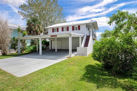Villa ou maison à vendre à Homosassa, Floride: 2 chambres, 97.36 m2 № 2347929 - photo 14