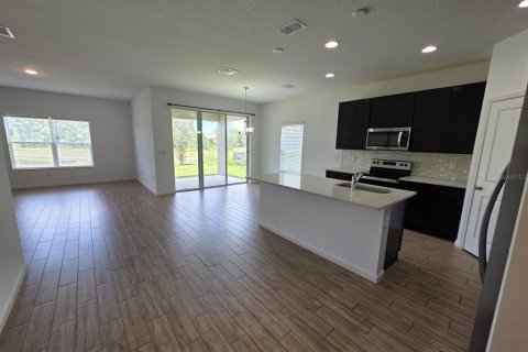House in DeLand, Florida 4 bedrooms, 180.69 sq.m. № 1878325 - photo 11