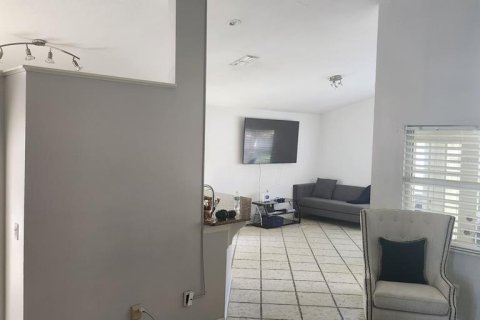 Casa en venta en Apopka, Florida, 3 dormitorios, 155.24 m2 № 2386232 - foto 12