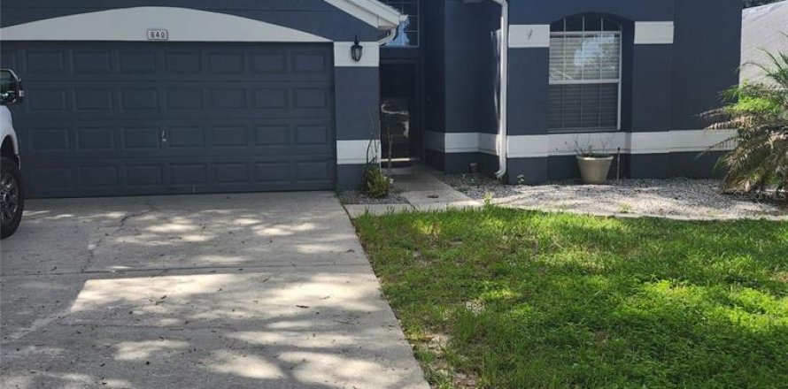 Casa en Apopka, Florida 3 dormitorios, 155.24 m2 № 2386232