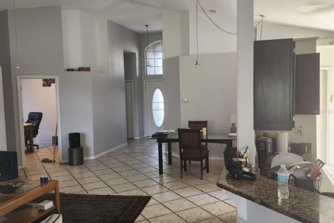 Casa en venta en Apopka, Florida, 3 dormitorios, 155.24 m2 № 2386232 - foto 13
