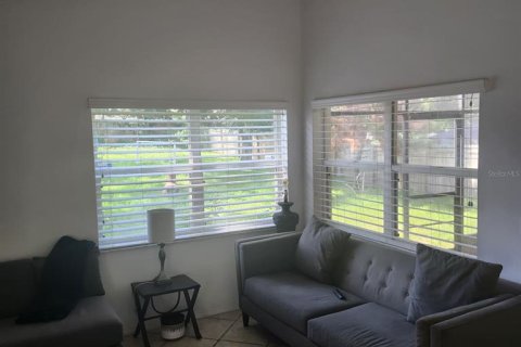 Casa en venta en Apopka, Florida, 3 dormitorios, 155.24 m2 № 2386232 - foto 7