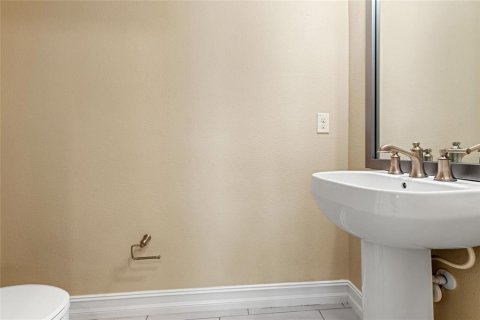 Townhouse in ESTANCIA

 in Wesley Chapel, Florida 4 bedrooms, 171.31 sq.m. № 1796922 - photo 28