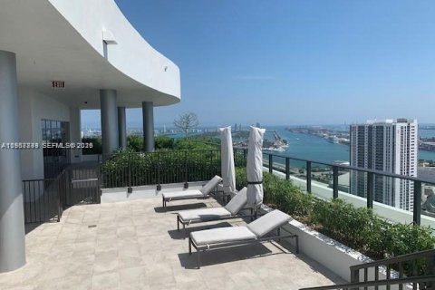 Купить кондоминиум в Майами, Флорида 1 спальня, 69.86м2, № 2029170 - фото 14