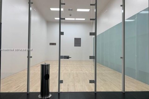 Купить кондоминиум в Майами, Флорида 1 спальня, 69.86м2, № 2029170 - фото 8